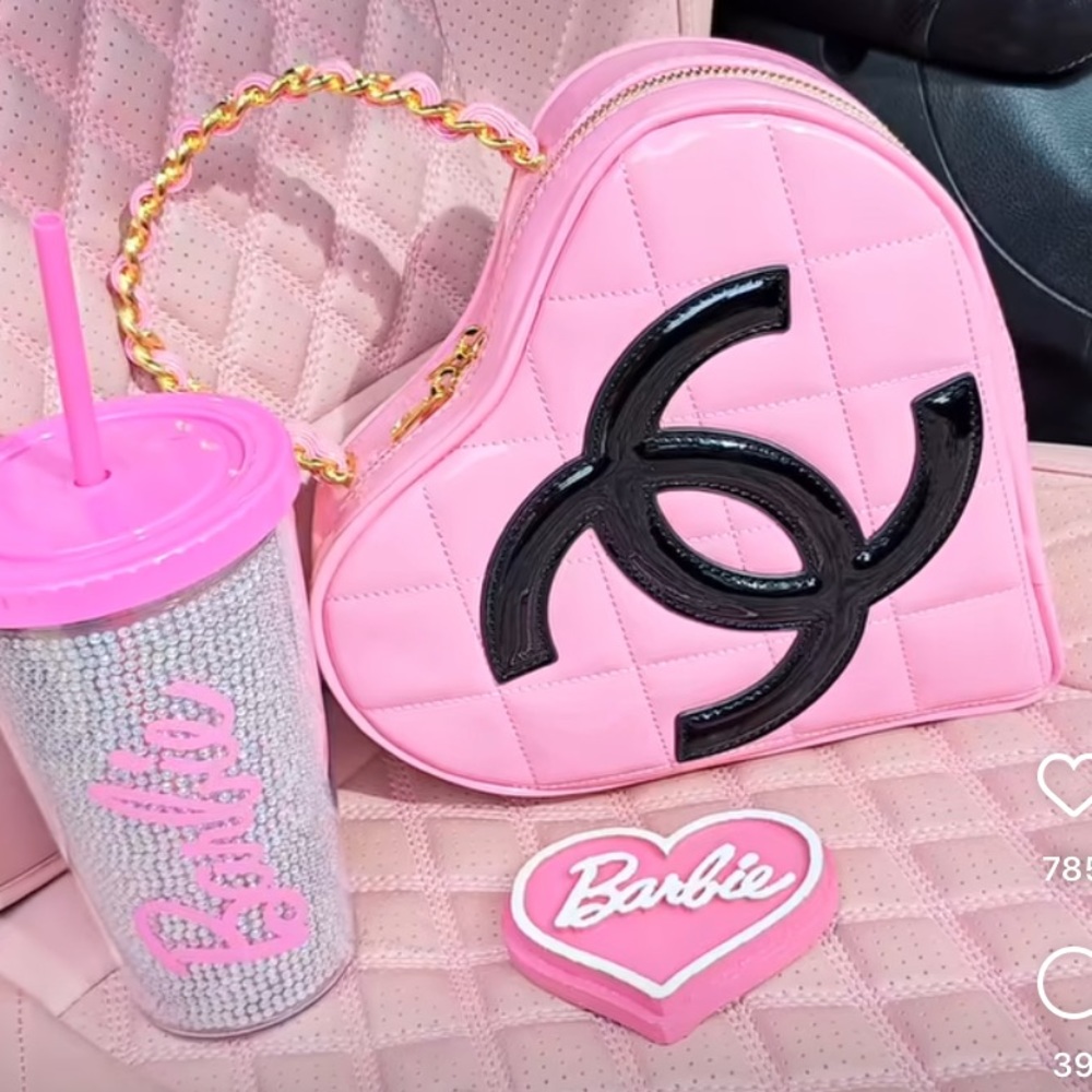 💖Barbie Rhinestone Tumblr - Picture 4 of 4
